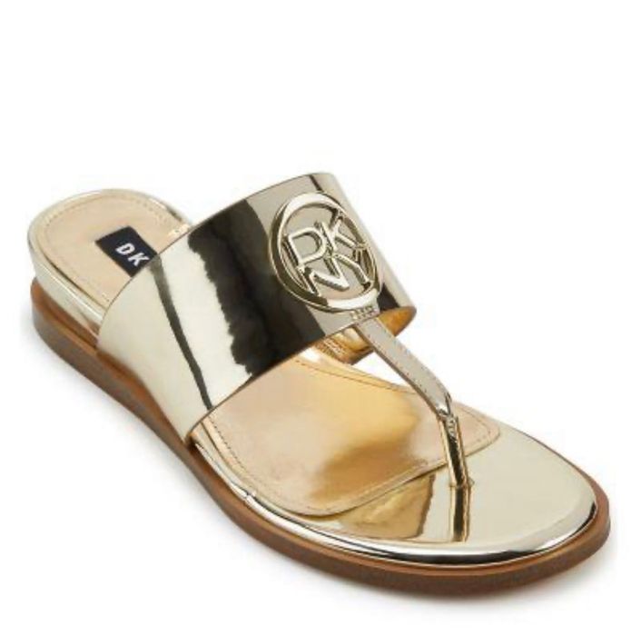 Златни сандали DKNY