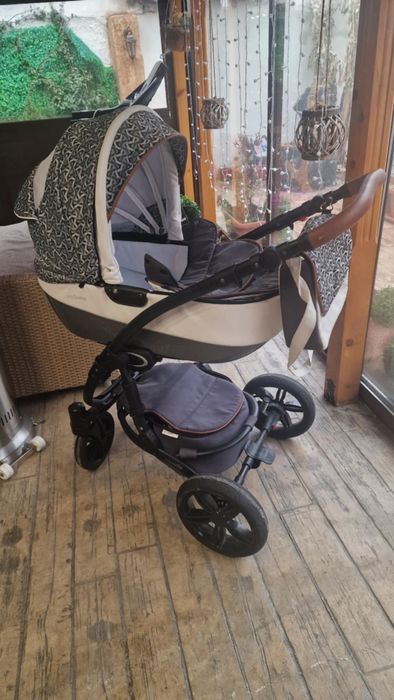 Бебешка количка в отлично състояние