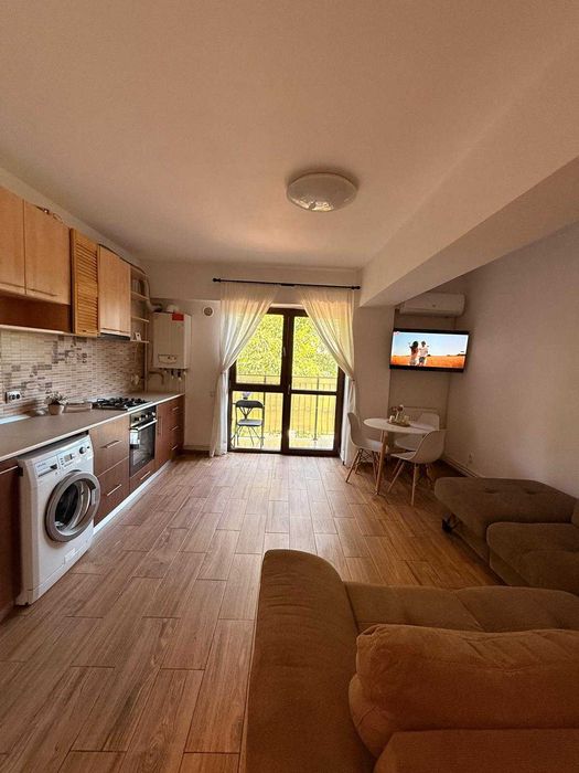Nou pe piata! Apartament 2 camere, balcon, AC , loc de parcare, bloc nou- persoana fizica