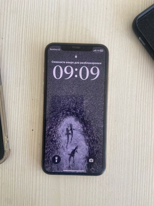продам айфон 11 про