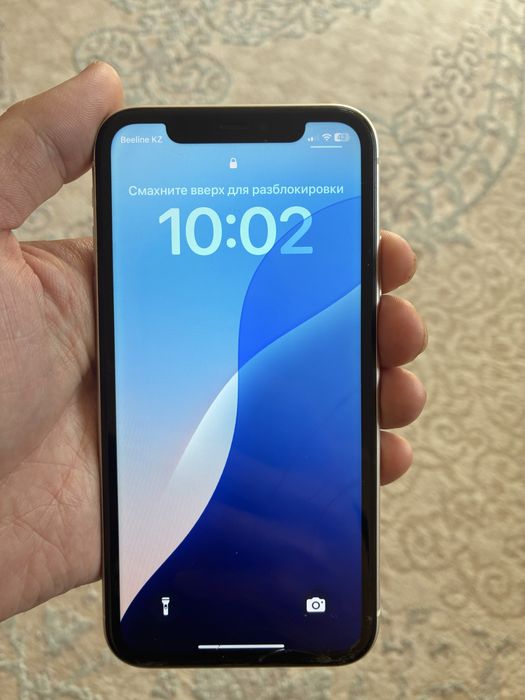 Айфон 11 64гб срочно!!