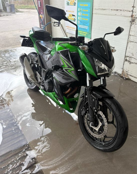 Kawasaki Z300 2016
