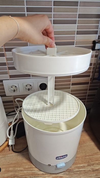 Sterilizator biberoane Chicco