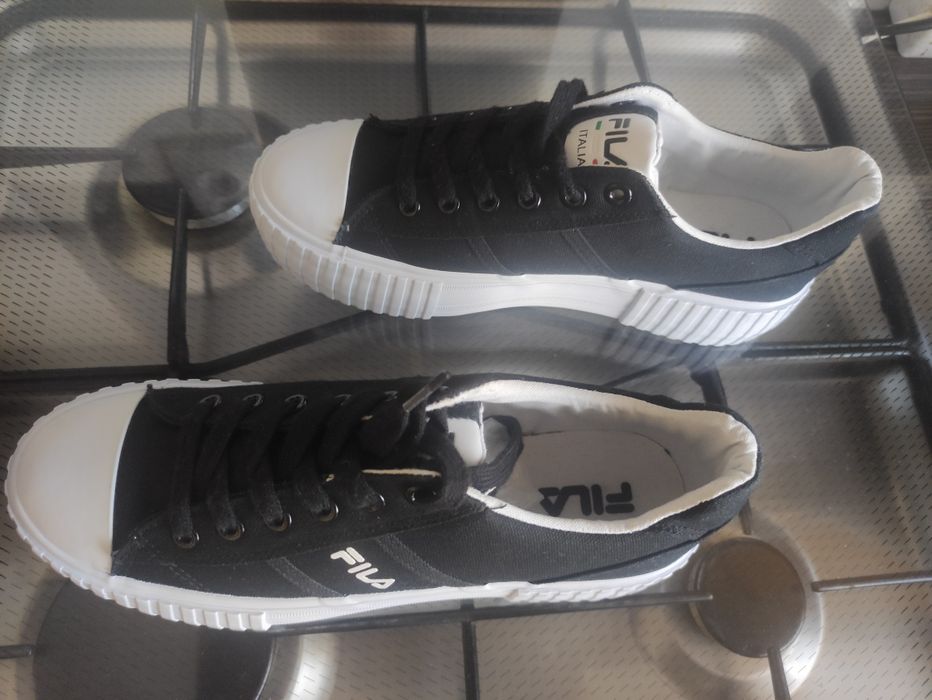 Pantofi sport dama Fila  noi marimea 39