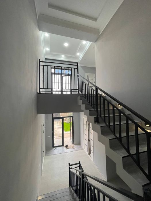 Янгихайотда уй сотилади срочно