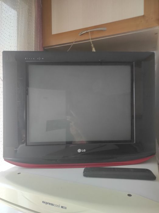 Продам телевизор