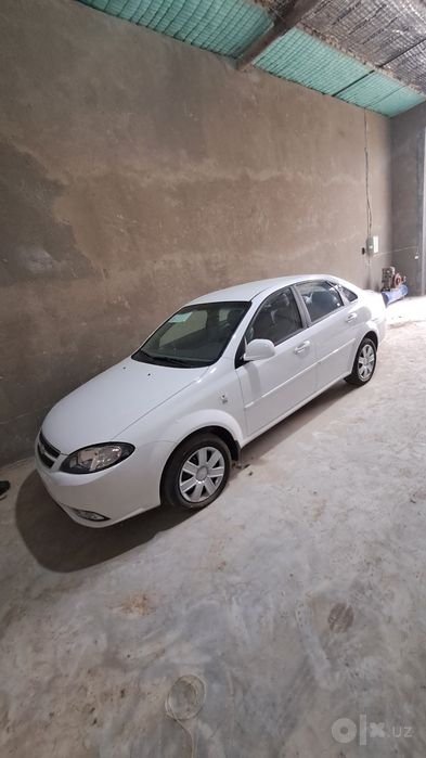 Gentra  yangi salondan uygacha kelgan shot spravkada nomer taqilmagan