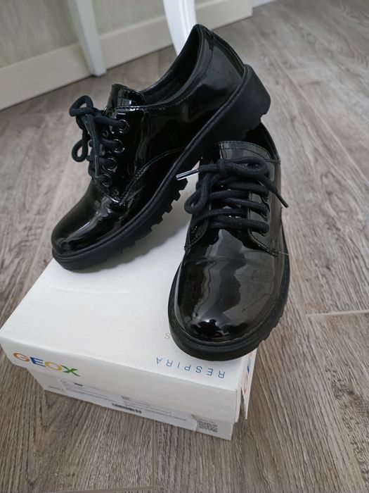 Туфли детские 34 размер Geox