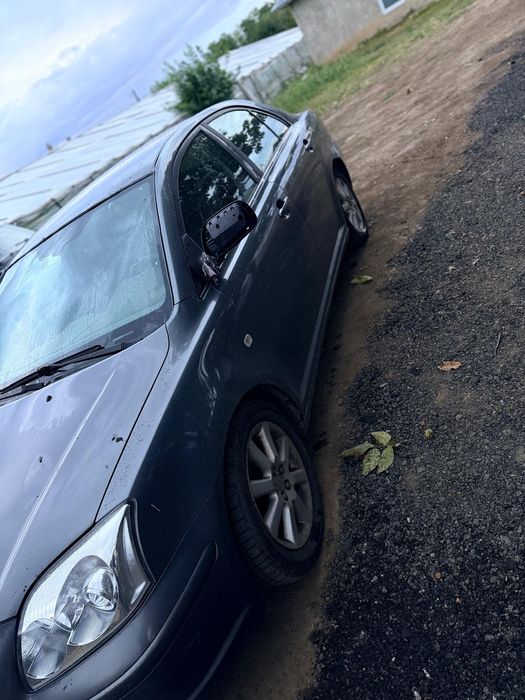 TOYOTA Avensis 2004 — imagine 3