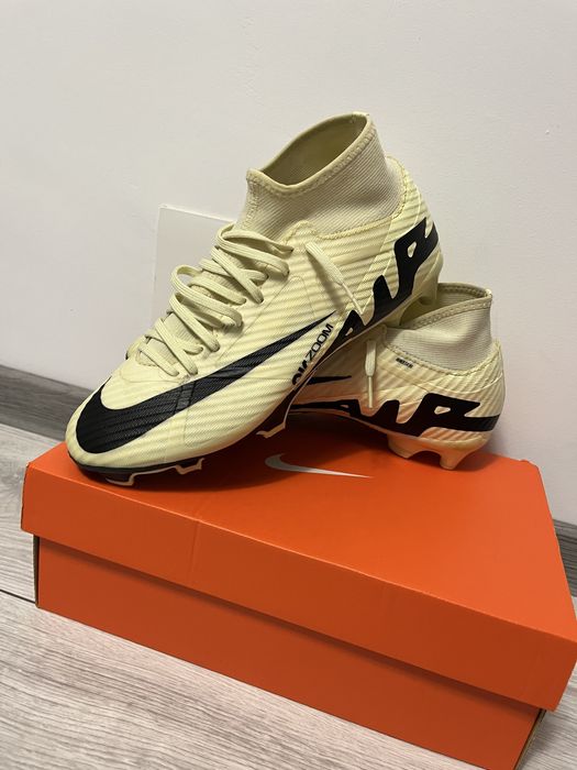 Ghete Nike Air , marimea 41