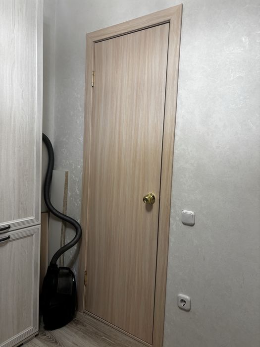 Продам двери межкомнатные