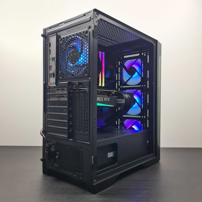 Компютър За Игри! RTX 5060, AMD Ryzen 5 5600, SSD 500GB, 16 RAM