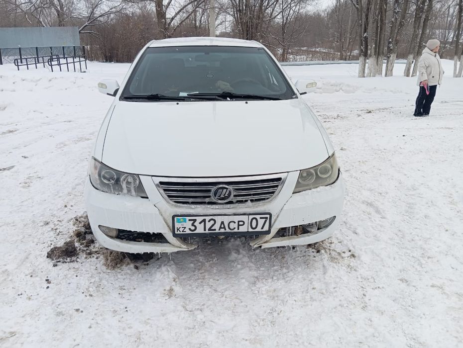 Продам срочно машину