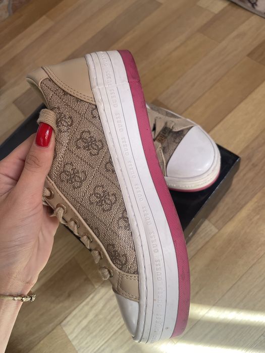 Оригинални Обувки Guess