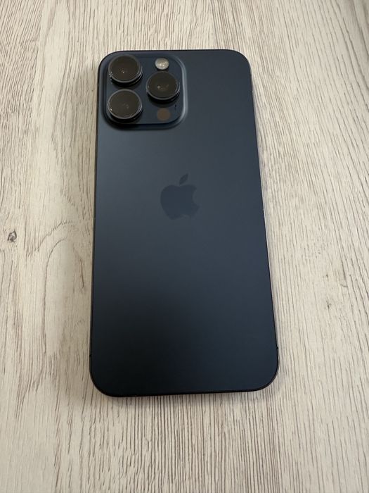 iPhone 15 Pro Max 256 Gb varianta e-sim!