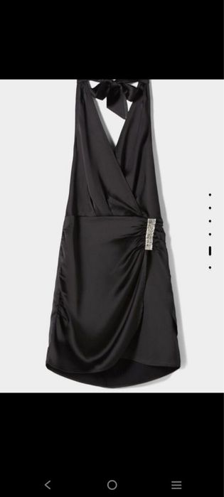 Черна рокля Bershka
