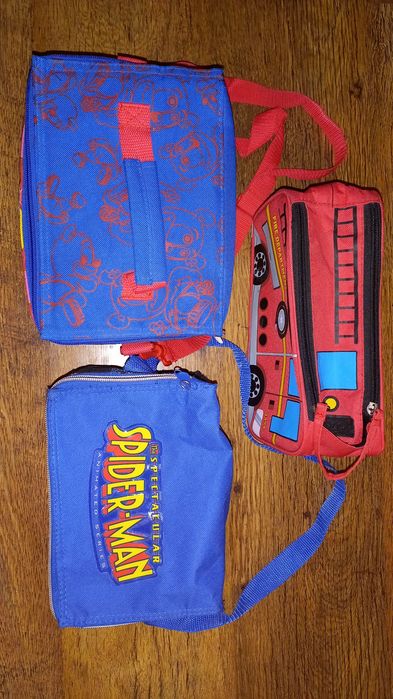 Детски хладилни чанти и несесер