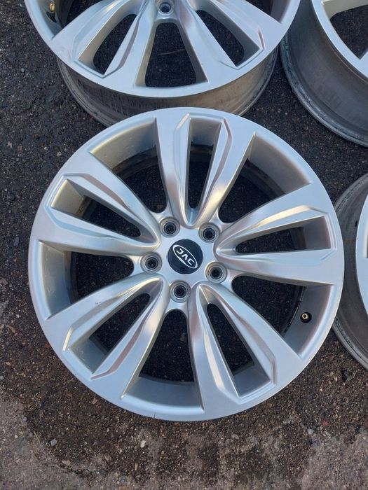 Диски R18 на Jac. С датчиками давления..