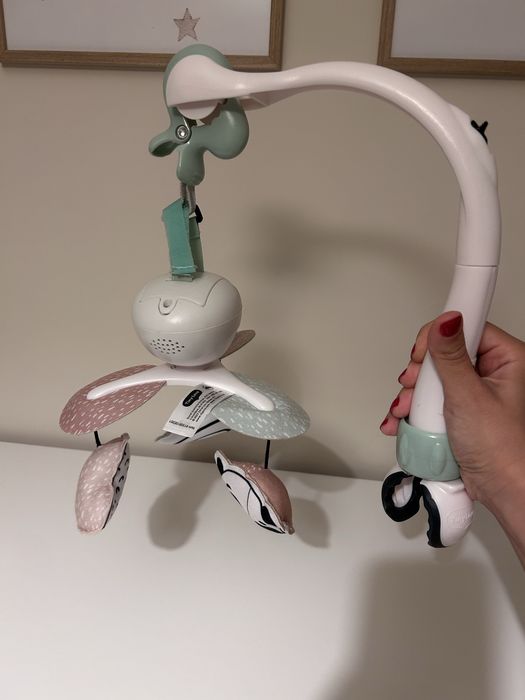 Tiny Love Музикална въртележка Take Along Mobile Black&White Décor