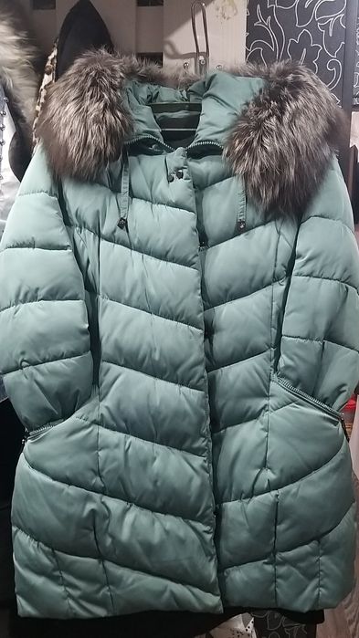 Продам женский пуховик