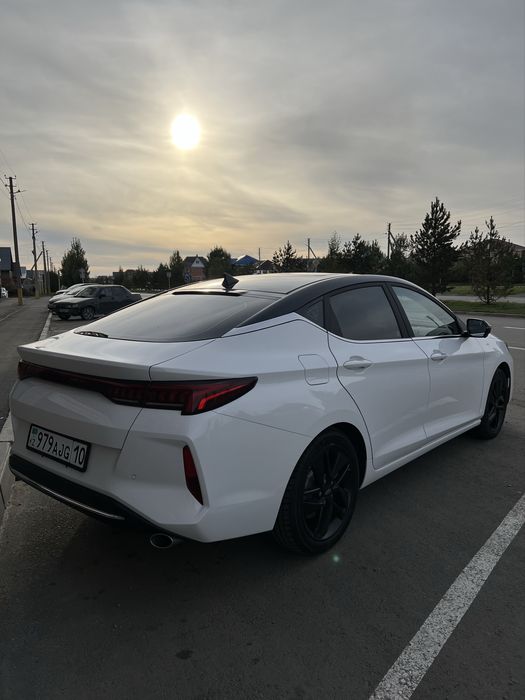 JAC J7 Plus в комплектации Flagship