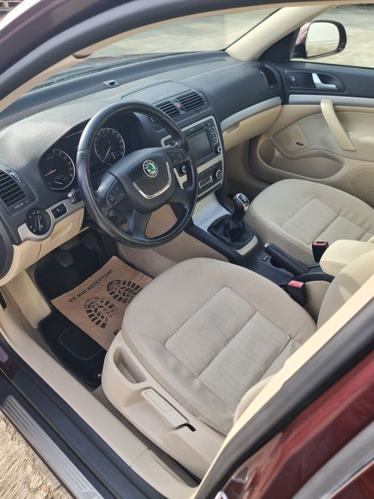 Skoda Octavia Elegance 1.6 TDI 105 CP – Xenon, Climatronic