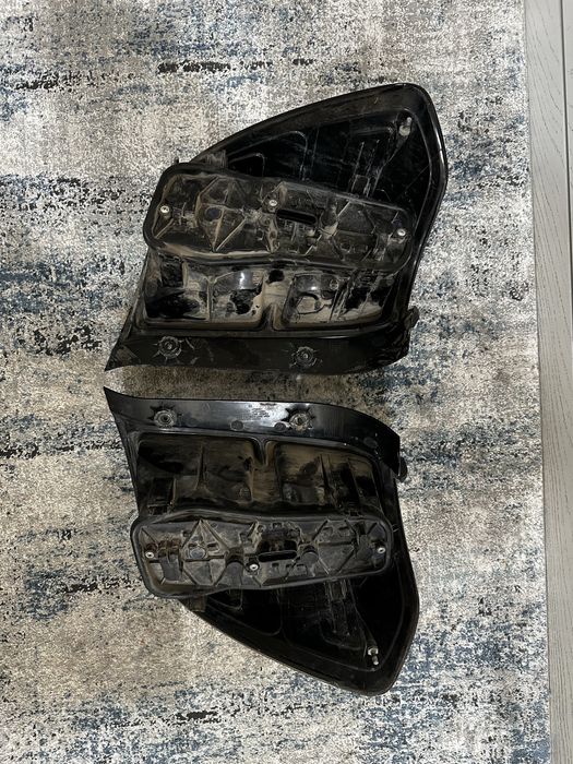 Cobalt Midnight fara sotiladi