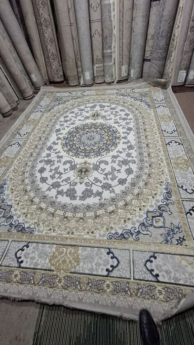 Янги гиламларни сотиш