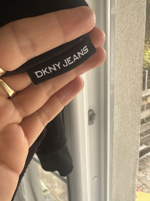 Hanorac negru DKNY masura  M