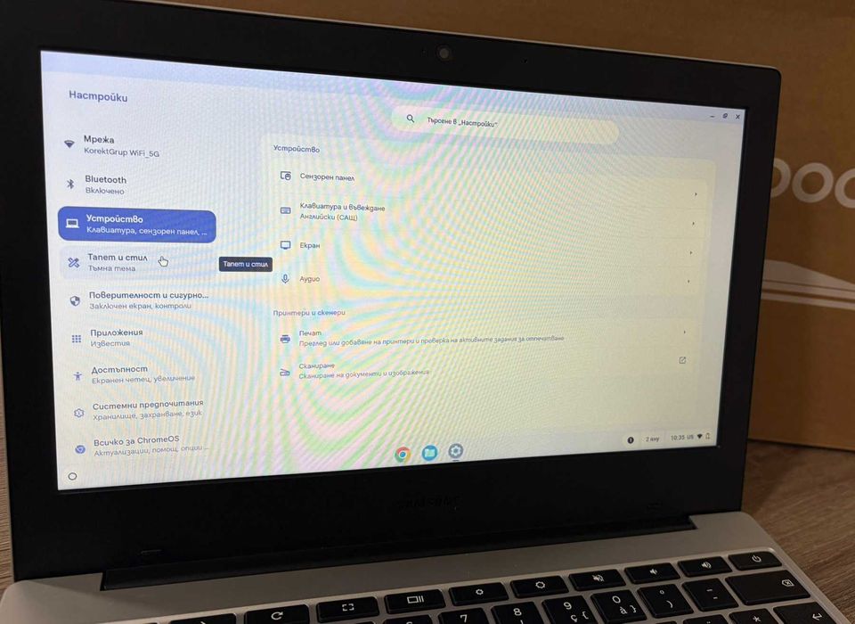 Лаптоп Galaxy chromebook go