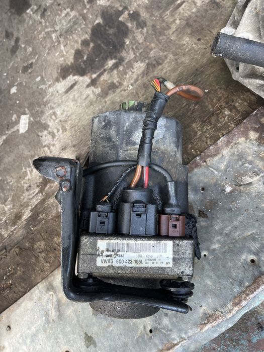 pompa servo electrica volkswagen polo