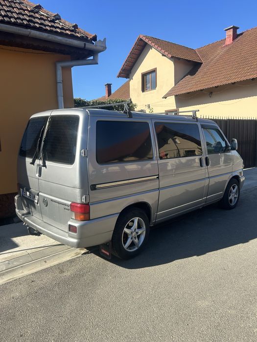 De vanzare!wv t4din 2003,motor 2.5 acv