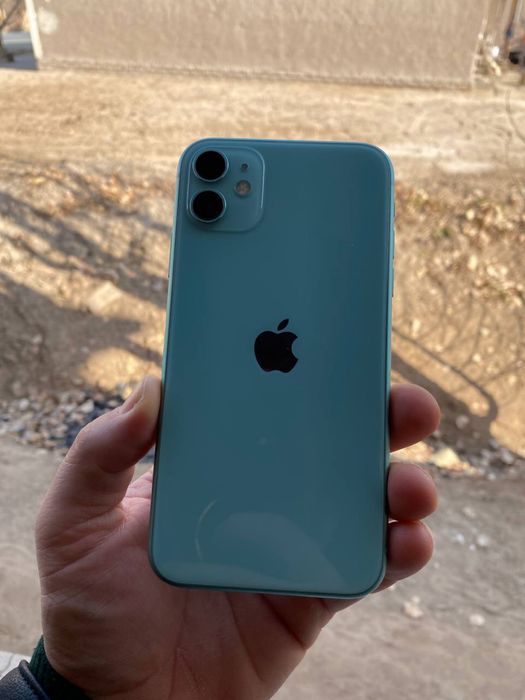 iPhone 11  64 гб