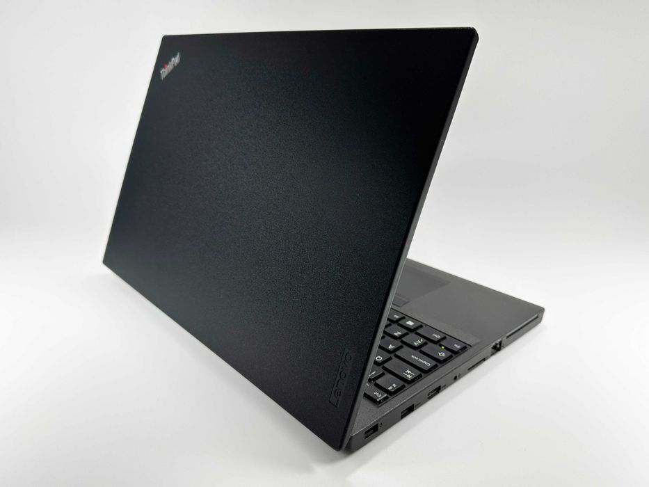 Laptop Lenovo Thinkpad T560 Intel i7 8 gb ram 128 gb ssd Ecran 15.6 inch Full HD Taste iluminate Gama Business Factura si Garantie 1 an