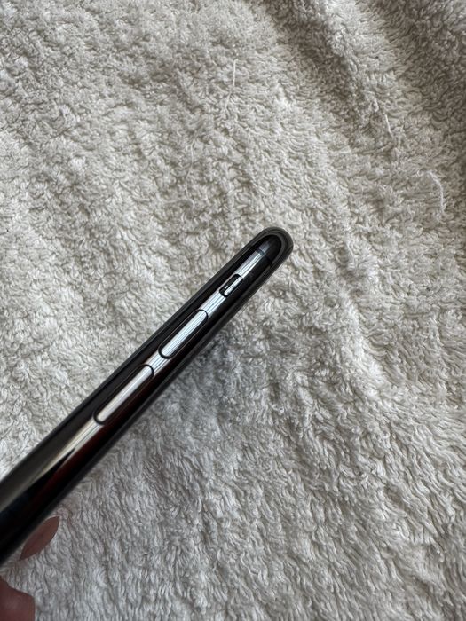 Айфон 11PRO в хорошем состоянии