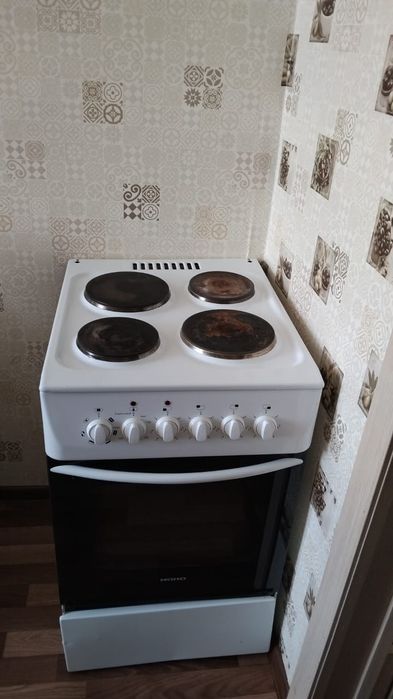 Продам электрическую плиту