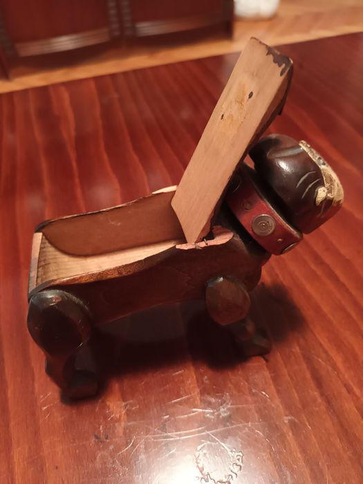 Casetă Bulldog vintage
