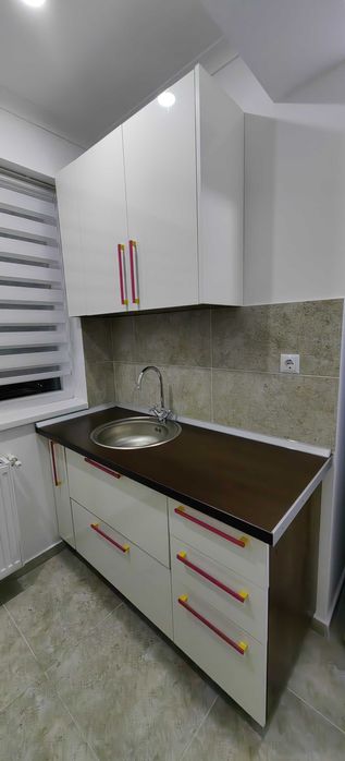Garsoniera de închiriat