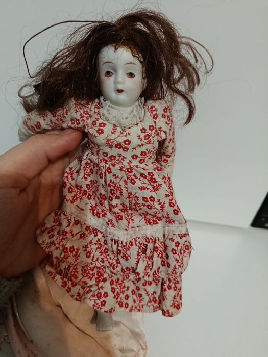 Set 2 păpuși vechi de colecție din porțelan pentru reconditionat