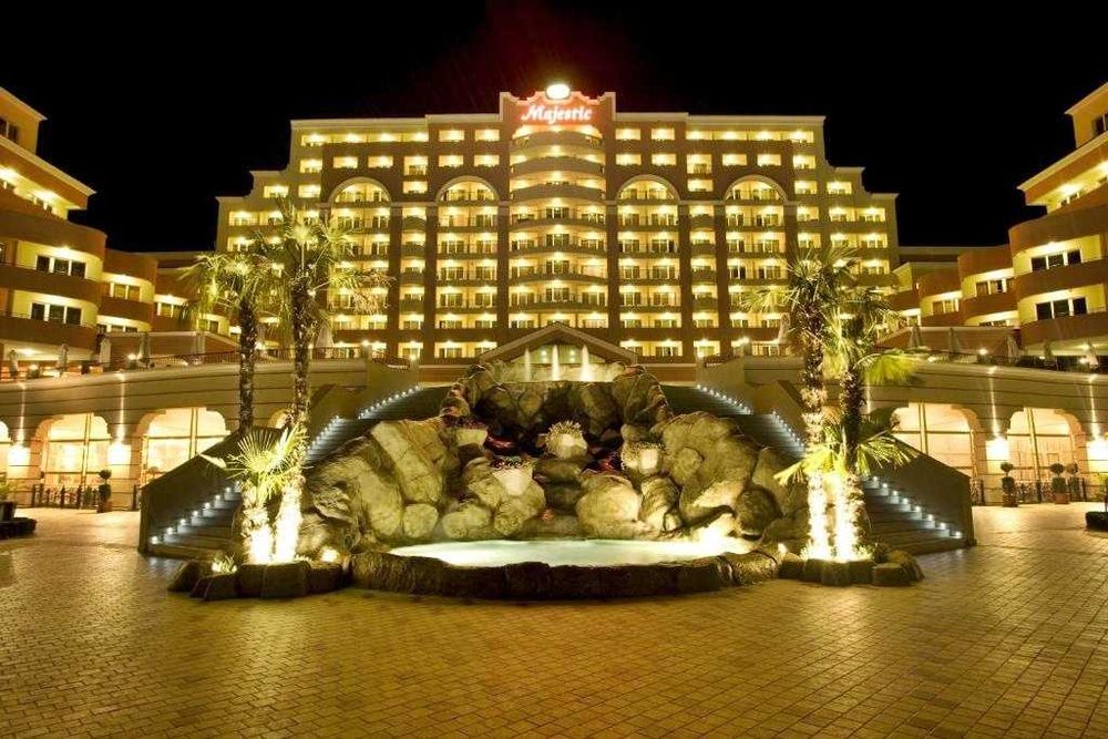 Продава се Двустаен апартамент в к.к. Слънчев бряг - 78 кв.м за 1052 €/кв.м - Снимка #14