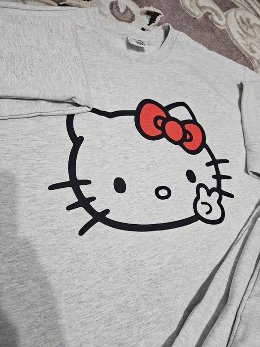 Set dama sport hello kitty gri mărimea 40,nou fără eticheta