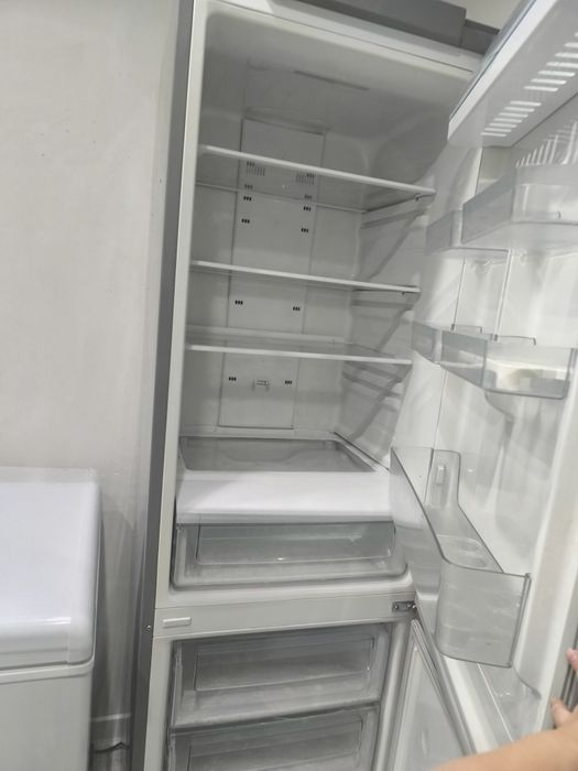 Холодильник Самсунг ф