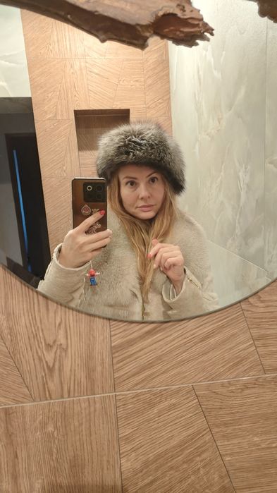 Шапка с естествен косъм лисица