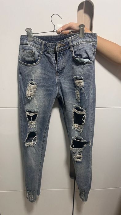 Джинсы женские продам