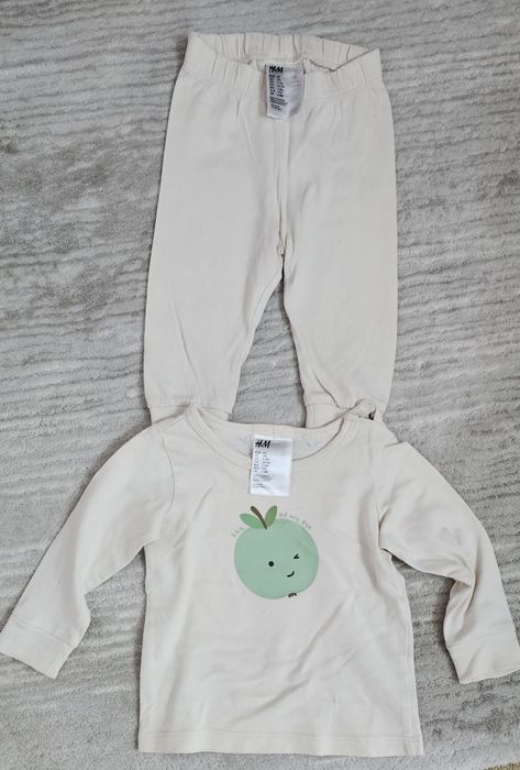 Set 2 pijamale HM marime 62 (3 luni)