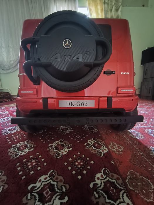 Mersedes AMG 63 bolalar uchun