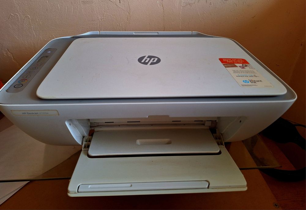 Продавам принтер