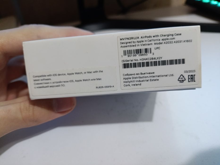 Продам аирподсы оригинал