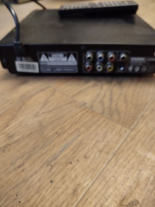 Двд проигрователь. Supra.