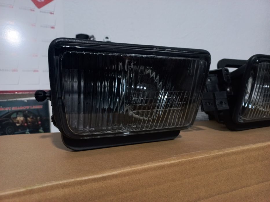 Противотуманные фары от БМВ е34.